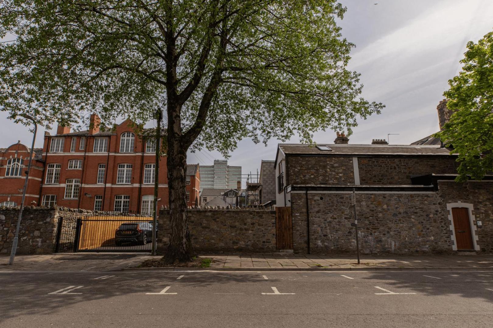 Cohost Partners | Close To City Centre | One Br! Cardiff Buitenkant foto